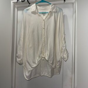 American Eagle women’s oversized button up